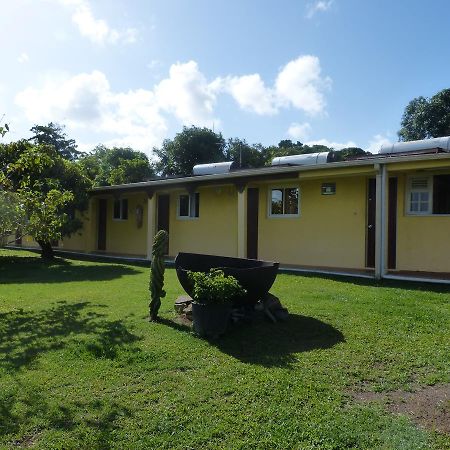 Airport Hotel Ducos Bagian luar foto